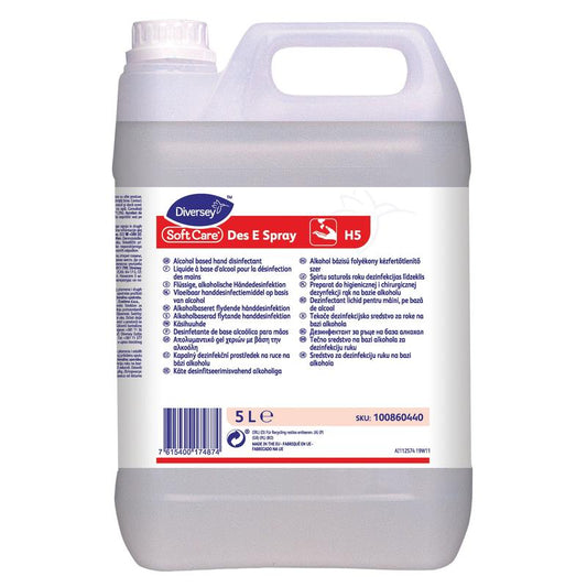 Der 5-Liter-Kanister „Soft Care Des E Spray H5“ von Diversey Deutschland GmbH & Co. OHG bietet sichere Händedesinfektion in praktischer Spray-Form und verfügt über eine mehrsprachige weiß-rote Produktetikettierung.