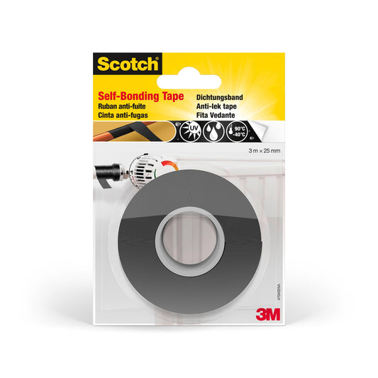 Eine Verpackung von Scotch® selbstverschweißendes Reparaturband GFNSP 4704 von 3M Deutschland GmbH zeigt eine schwarze Rolle (25 mm x 3 m) mit Angaben in Englisch, Französisch, Spanisch und Deutsch. Die Verpackung hebt die UV-Beständigkeit und den Temperaturbereich hervor.