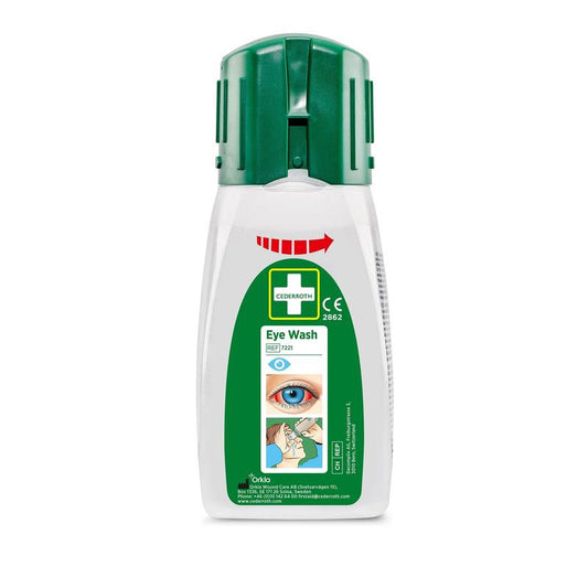 Das Cederroth Augenspülung Taschenmodell 235 ml von Orkla Wound Care AB hat eine grüne Kappe und ein illustriertes Etikett für eine schnelle Erste-Hilfe-Anwendung, ideal für die Behandlung von Augenverletzungen. Jede Packung enthält 235 Flaschen.