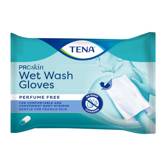 Die Verpackung der TENA ProSkin Wet Wash Gloves, parfümfreie Waschhandschuhe | Packung (8 Stück) betont ihre Eignung für die bequeme Körperhygiene. Die Handschuhe sind sanft zur empfindlichen Haut und müssen nicht ausgespült werden. Eine Abbildung zur Anwendungsdemonstration finden Sie auf der Rückseite der blauen Verpackung.