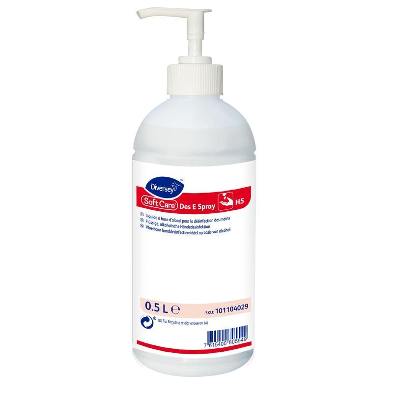 Una botella de plástico blanca de 0,5 litros de Soft Care Des E Spray H5 de Diversey Deutschland GmbH & Co. OHG, con dispensador de bomba y etiqueta multilingüe – ideal para una desinfección efectiva de manos en movimiento en forma de spray práctica.