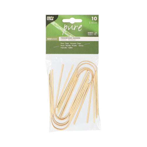 In einer durchsichtigen Kunststoffverpackung befinden sich 10 PAPSTAR Fingerfood-Zangen aus Bambus (10 cm), ideal für Snacks. Auf der Oberseite befindet sich ein grün-weißes Etikett mit der Marke PAPSTAR GmbH und Produktinformationen in mehreren Sprachen - perfekt für Partys.