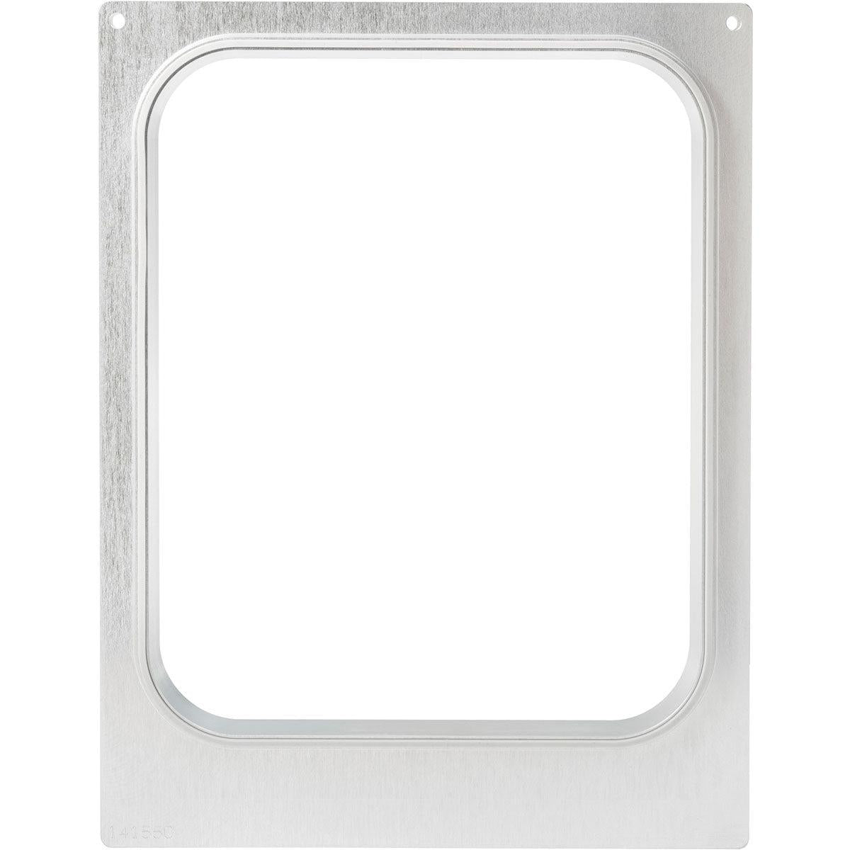 Kassetten for CPET skåler 1/2 GN (3350-5100 ml) fra Duni GmbH er en rektangulær, metallisk, matsikker ramme med avrundede hjørner og fire skruehull, kompatibel med 1/2 GN CPET skåler - perfekt for serveringssteder.