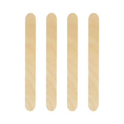 Vier PAPSTAR Getränke-Quirle aus Holz (15 cm) für Caipirinha Cocktails sind vertikal nebeneinander auf weißem Hintergrund angeordnet.