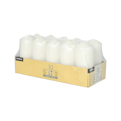 Settet Starpak 10 kubbelys Ø 40 mm · 90 mm er pakket i kartongbrett med folie. De hvite lysene fra merket Starpak skaper en romantisk atmosfære og imponerer med lang brenntid for mange koselige timer.