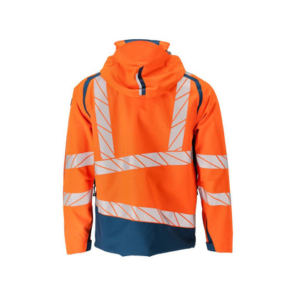 Chaqueta rígida con forro ligero.