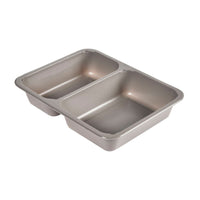 La bandeja CPET de Duni GmbH, modelo 2, en color gris (225 x 175 x 43 mm), cuenta con dos compartimentos rectangulares del mismo tamaño, ideales para su uso en el sector de la restauración; se muestra en color gris sobre fondo blanco. Disponible en paquetes de 300 unidades.