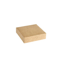 En la imagen aparece una tapa Viking Cube de color marrón, de cartón y PE, de 113 x 113 x 29, de la empresa Duni GmbH (paquete: 300 unidades), cerrada y con forma rectangular sobre un fondo blanco.