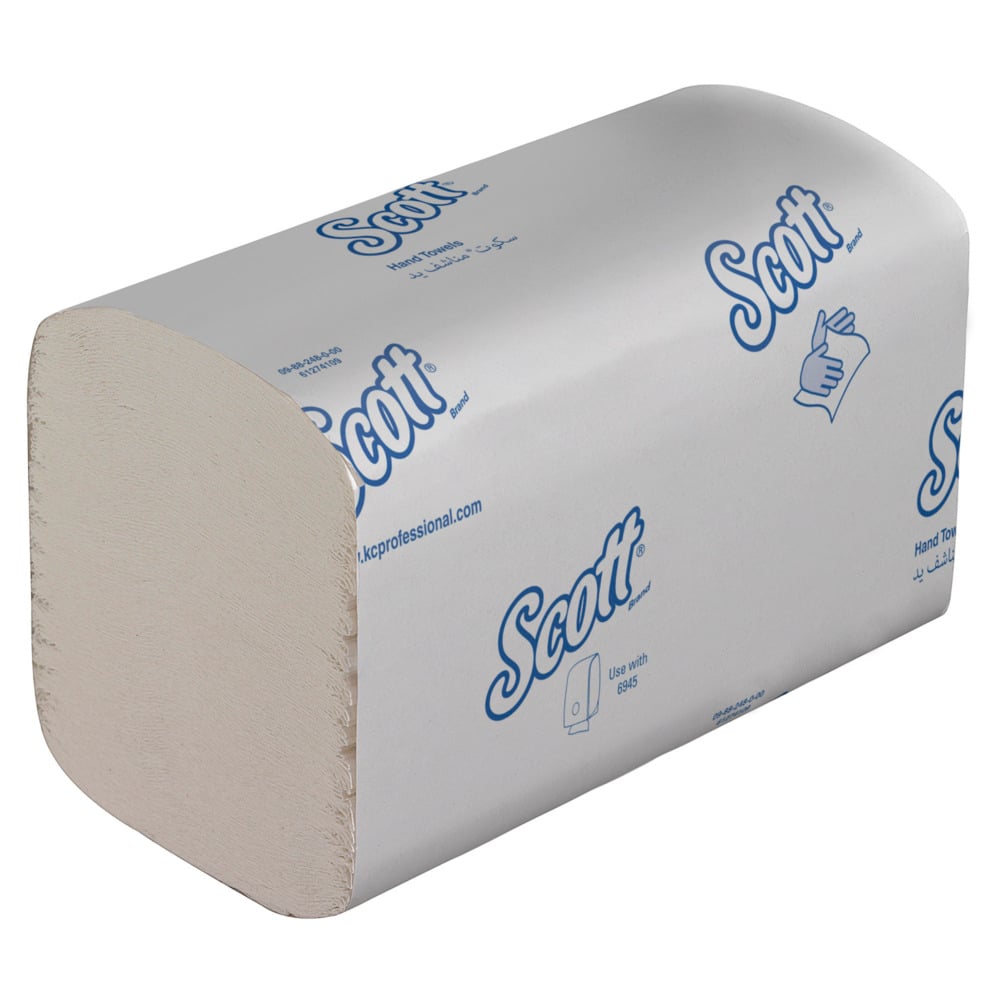 Una pila rectangular de toallas plegadas Scott® Control™ en empaque blanco de Kimberly-Clark GmbH, etiquetado para uso en secado de manos, 15 x 240 hojas por caja.
