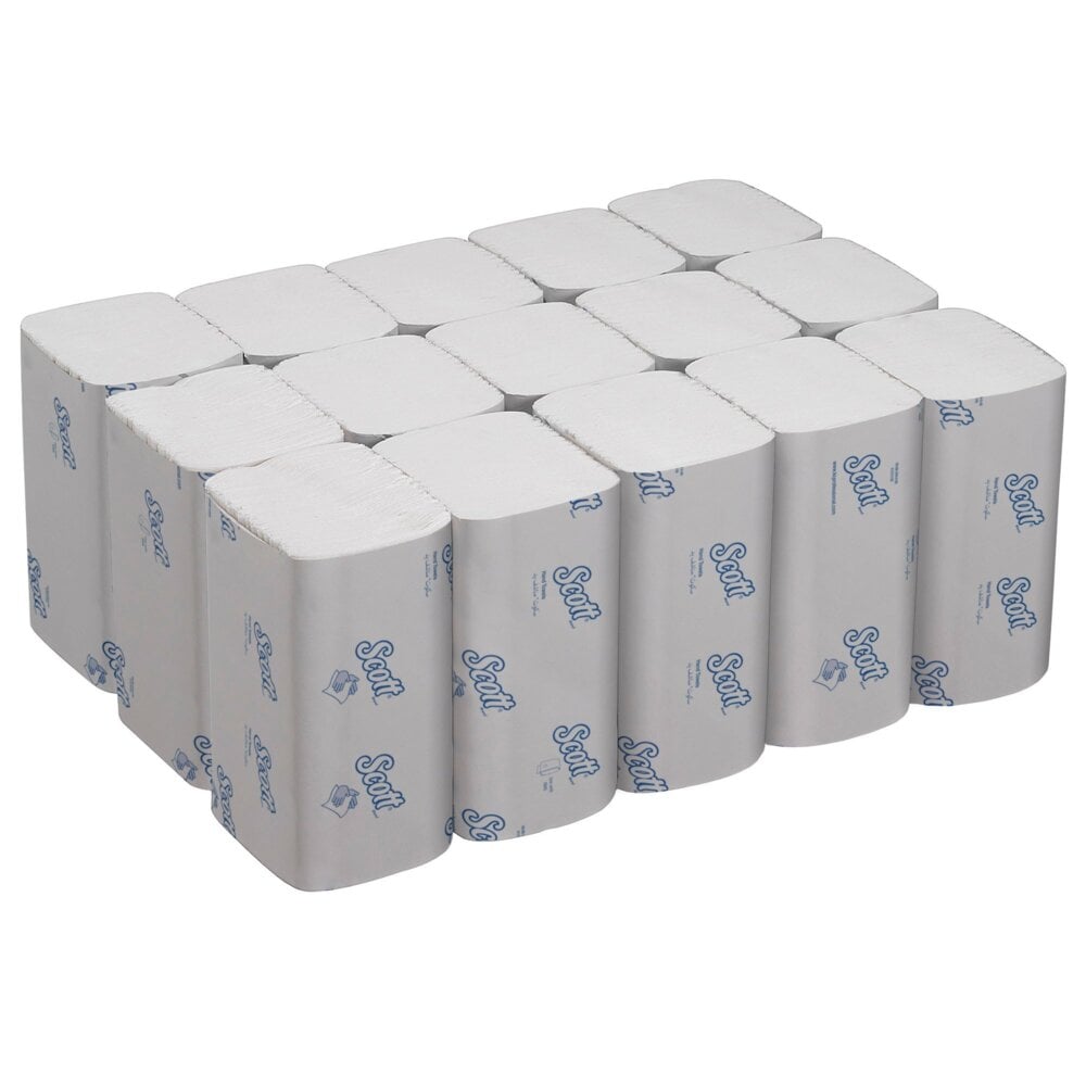 Una pila de toallas plegadas Scott® Control™ (Blancas, Grandes) de Kimberly-Clark GmbH, 15 paquetes x 240 hojas en la caja, empaquetadas individualmente y dispuestas en tres filas. El empaque blanco con texto azul destaca la calidad absorbente.