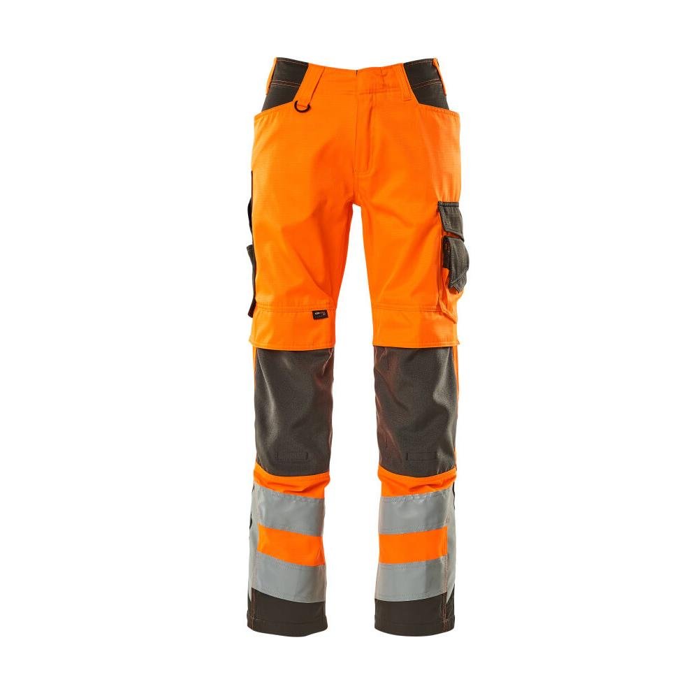 Pantalón con bolsillos en las rodillas
