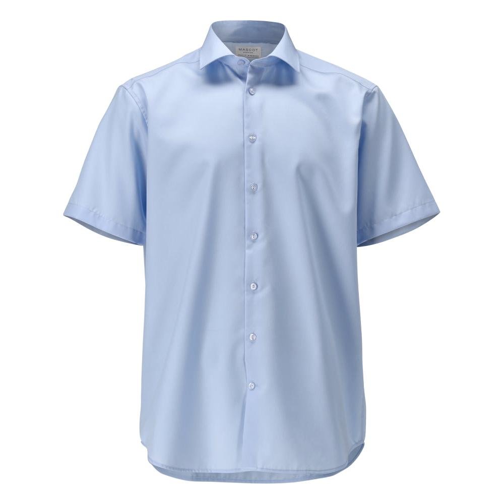 Camisa, manga corta, corte clásico.