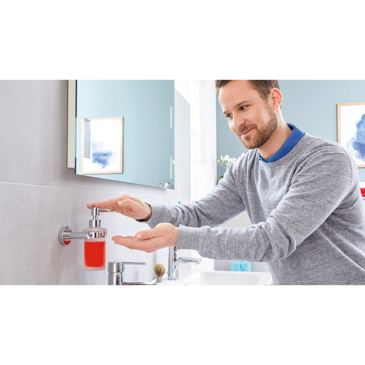 tesa Exxcellent Soap Dispenser, incl. Adhesive Solution – Instructions for Use