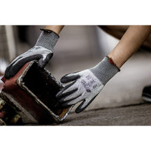 Guantes de protección contra cortes NITRAS TAEKI, gris / negro