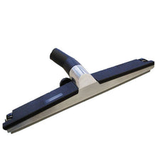 Rulledysen med lamell, 40 cm fra Diversey Deutschland GmbH & Co. OHG har et bredt flatt hode og en sentral tilkobling for effektiv rengjøring. Designet av rulledysen øker ytelsen når den festes til støvsugeren din (vinkelkobling kreves).