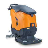 La Diversey TASKI ULTIMAXX 1900 OB50 Performance BMS 40A EBU es una fregadora-aspiradora con asiento, de color naranja y negro, equipada con ruedas, asa, depósito de 43 litros y plataforma orbital de 50 cm, ideal para la limpieza profesional o de grandes superficies.
