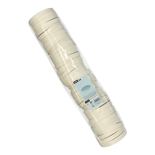 Eine transparente Kunststoffverpackung mit 50 runden, weißen „To Go“-Deckeln aus Karton von Starpak – ideal als umweltfreundliche Verpackung für Ihre nächste To Go-Lösung.