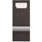 Die PAPSTAR 520 Bestecktaschen der PAPSTAR GmbH sind schwarze Papierhüllen (20 x 8,5 cm) mit drei weiß/grauen Streifen im unteren Bereich und einer dazu passenden weißen Serviette, die oben teilweise sichtbar ist.