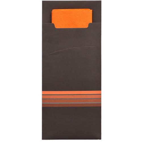 Las PAPSTAR 520 bolsas de cubiertos (20 x 8,5 cm) de la PAPSTAR GmbH son una funda de papel marrón con tres rayas naranjas, que sirve como una elegante bolsa de cubiertos e incluye una servilleta naranja a juego, parcialmente visible (33 x 33 cm, 2 capas).