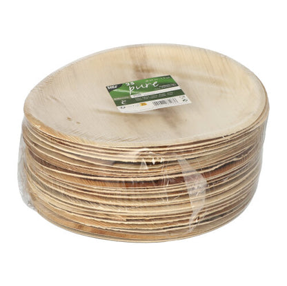 Ein Stapel runder PAPSTAR 25 Teller Palmblatt „pure“ der PAPSTAR GmbH, in Folie verpackt mit grün-weißem Etikett – ideal als biologisch abbaubares, umweltfreundliches Einweggeschirr.