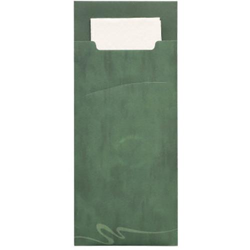 Los portacubiertos PAPSTAR 520 (20 x 8,5 cm) de PAPSTAR GmbH cuentan con una funda de papel verde con un diseño de remolinos sutil, en la que se encuentra una servilleta blanca de 2 capas (33 x 33 cm) que sobresale del borde superior de la funda.