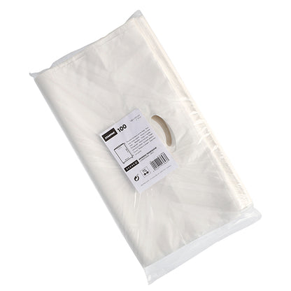 Eine transparente Kunststoffverpackung enthält 100 weiße Starpak Griffloch-Tragetaschen aus HDPE. Die robusten Taschen, der Griffausschnitt und das Produktetikett mit Barcode sind durch die Verpackung sichtbar. Marke: Starpak.