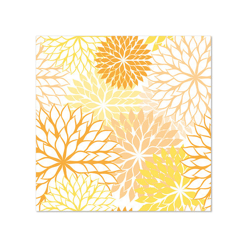 Una imagen cuadrada con un patrón floral repetitivo en amarillo, naranja y beige sobre blanco, ideal para la decoración de mesas o como servilletas PAPSTAR 20 (25 x 25 cm, 3 capas, 1/4 pliegue) de la PAPSTAR GmbH.