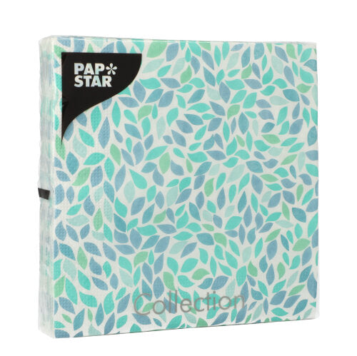 PAPSTAR GmbH 20 servietter, 33x33 cm, 3-lags, sett 5 er avbildet. Det blå-grønne bladmønsteret vises på pakken med påskriften "collection" nederst i midten.