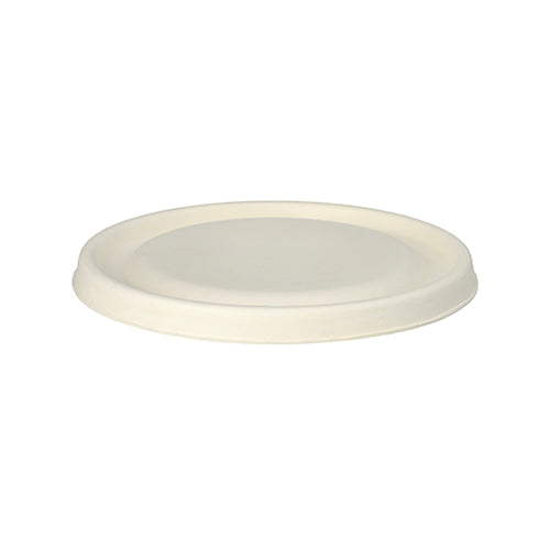 Un plato desechable blanco, redondo y sencillo sobre un fondo blanco - perfecto para combinar con PAPSTAR tapa para cuencos de caña de azúcar Ø 17 cm, blanco, "pure" (25 piezas) de PAPSTAR GmbH para más comodidad y sostenibilidad.