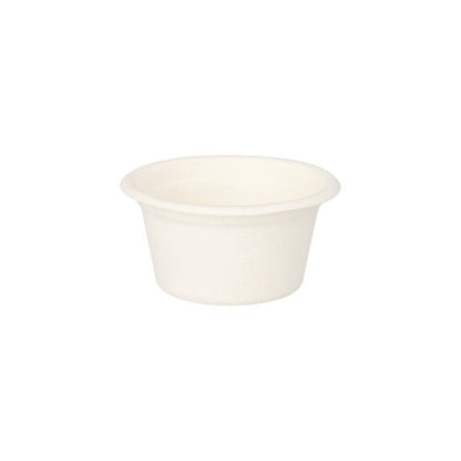 Un pequeño, simple, blanco PAPSTAR tazón de aderezo de caña de azúcar (6 cm, 50 piezas) de PAPSTAR GmbH - un vaso desechable ecológico - está representado sobre un fondo blanco.