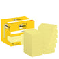 Eine gelbe Schachtel Post-it® Notes, Gelb, 38 mm x 51 mm, 100 Blatt/Block, 12 Blöcke/Packung der 3M Deutschland GmbH ist neben zehn Stapeln Haftnotizen gelb abgebildet; beide tragen das Post-it-Logo und den 3M-Schriftzug.