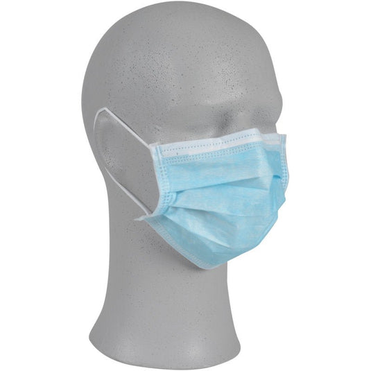 Un maniquí gris muestra la mascarilla de Abena Re-Seller GmbH con banda elástica, de 95 x 180 mm, de tres capas, de color azul, IIR (paquete de 50 unidades), desde un ángulo frontal izquierdo sobre un fondo blanco liso.