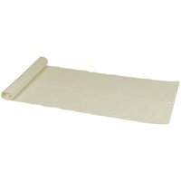 Se coloca sobre una superficie plana y blanca un rollo parcialmente desenrollado de bolsas de basura de Abena Re-Seller GmbH, de 120 L, 700 x 1100 mm, 40 my de LDPE, transparentes (rollo con 10 bolsas).
