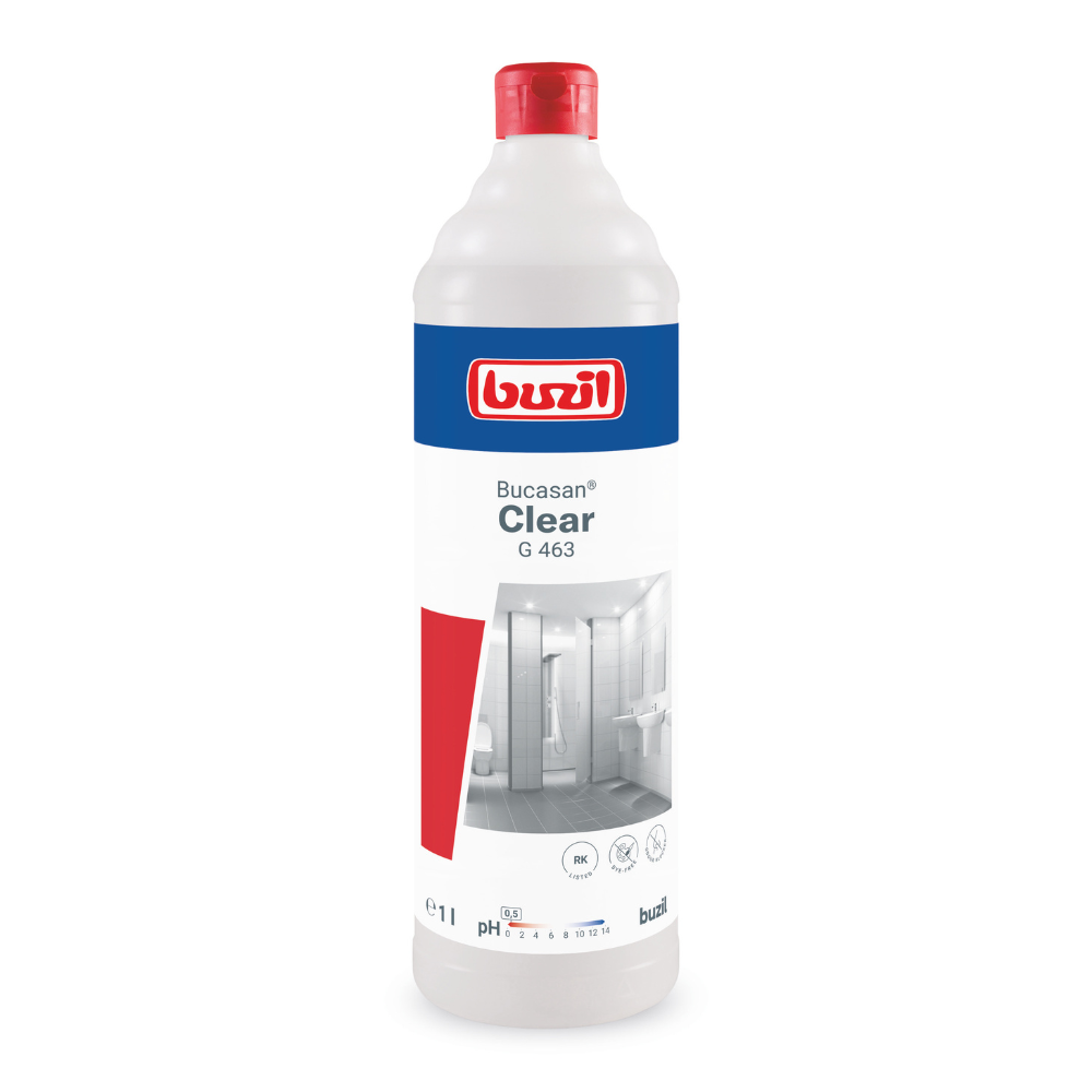 Eine weiße 1-Liter-Kunststoffflasche Buzil Bucasan® Clear G 463, hergestellt von BUZIL-WERK Wagner GmbH & Co. KG, mit rotem Verschluss und einem Etikett, das neben Produktinformationen auch Bilder eines blitzsauberen Badezimmers zeigt. Das Etikett betont seine Funktion als farbstofffreier Sanitärunterhaltsreiniger mit Geruchsblocker zur Entfernung von Kalkablagerungen.