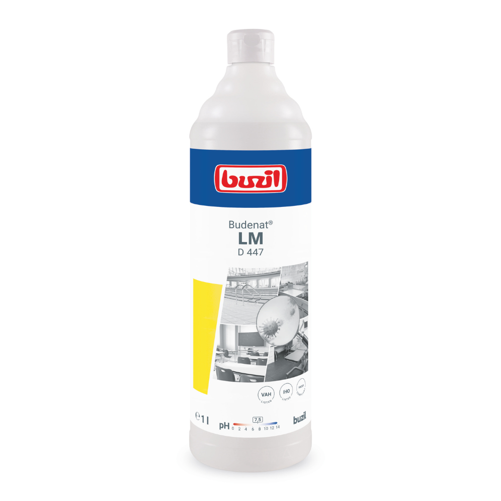 Eine 1-Liter-Flasche Buzil Budenat® LM D 447, ein materialschonendes Desinfektionsmittel für empfindliche Oberflächen. Das Etikett zeigt das Markenlogo der BUZIL-WERK Wagner GmbH & Co. KG in Rot und Weiß mit Bildern, die Reinigungsszenarien darstellen. Die überwiegend weiße Flasche ist mit Elementen in Blau und Gelb gestaltet.