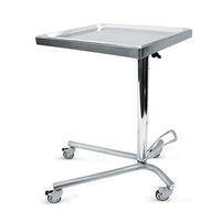 La mesa auxiliar quirúrgica Novocal, fabricada en acero inoxidable, cuenta con una bandeja giratoria y extraíble, y es regulable en altura, lo que la convierte en una opción ideal como mesa de quirófano. Contenido del paquete: 1 unidad.