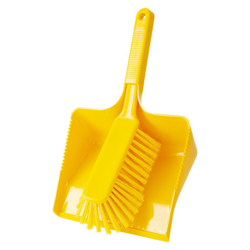 Un KEHRGARNITUR, PBT UNGESCHL, 350X222X110MM de Haug Bürsten KG en plástico amarillo con un cepillo a juego con cerdas firmes de PBT sin pulir y mango estriado; ambos artículos están limpios y parecen nuevos.