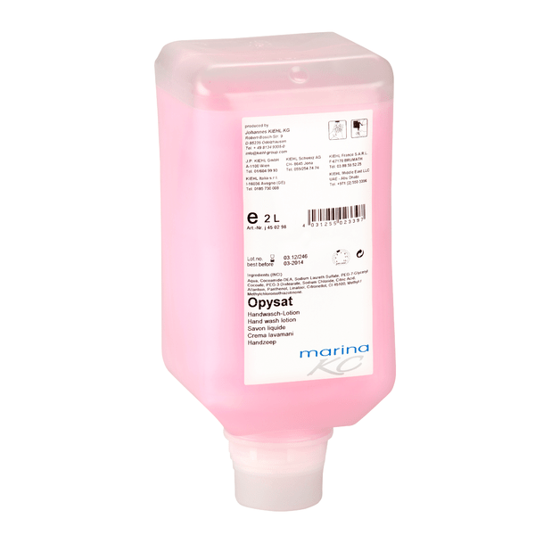 Una botella dispensadora rectangular de 2 litros de la loción de lavado de manos Kiehl Opysat de Johannes Kiehl KG, llena de jabón de manos rosa y neutro, etiquetada con detalles del producto e instrucciones de cuidado de manos en varios idiomas.