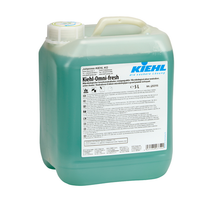 El neutralizador de olores microbiológico Kiehl Omni-fresh, activo en limpieza de Johannes Kiehl KG, con asa y cierre de rosca, contiene un recipiente de 5 litros de plástico translúcido con limpiador líquido verde para la neutralización efectiva de olores.