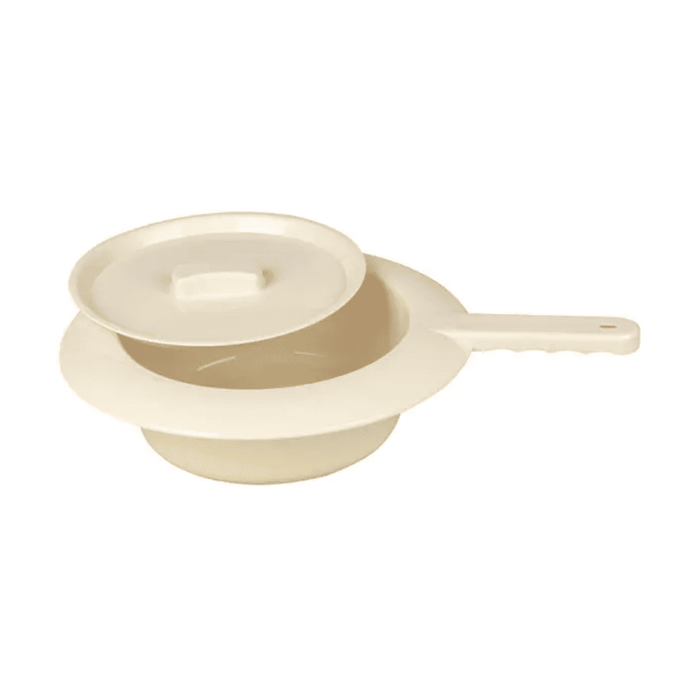 På en hvit bakgrunn er Servoprax stekkebekken i plast - 300 x 80 mm fra Servoprax GmbH avbildet. Den består av en beige polypropylenstruktur med lokk og håndtak. Lokket er lett åpnet og gir et innblikk i innsiden av bekkenet, noe som understreker dets enkle og funksjonelle design.