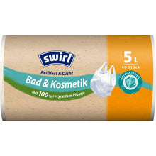 Eine Rolle Swirl Tragegriff-Müllbeutel Bad- & Kosmetik 5L (40 Beutel) der Melitta Europa GmbH & Co. KG, hergestellt aus 100 % recyceltem Kunststoff mit antibakteriellem Schutz, ist als reißfest und auslaufsicher gekennzeichnet.
