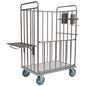 Den Novocal transportvognen i rustfritt stål med bakvegg og åpen ramme tilbyr robust kvalitet, runde rørforbindelser, fire hjul samt et utfellbart brett - ideelt for fleksibel transport. Pakke: 1 stk.