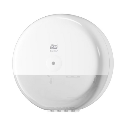 Der Tork SmartOne® 680000 Spender für Toilettenpapier Elevation T8 von TORK – Essity Professional Hygiene Germany GmbH ist ein stilvoller weißer Spender mit einem schlanken, runden Design und einer durchscheinenden Frontplatte, die das Toilettenpapier im Inneren präsentiert. Er verfügt über eine Einzelblattentnahme durch eine kleine Öffnung und ist für eine bequeme Wandmontage konzipiert.