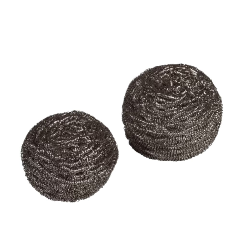 Et par runde skurespiraler av rustfritt stål med viklet trådstruktur, plassert side om side på hvit bakgrunn. Denne Vileda Professional Inox skurespiralen fra Vileda GmbH er designet for tøffe rengjøringsoppgaver og tilbyr holdbarhet og effektivitet.