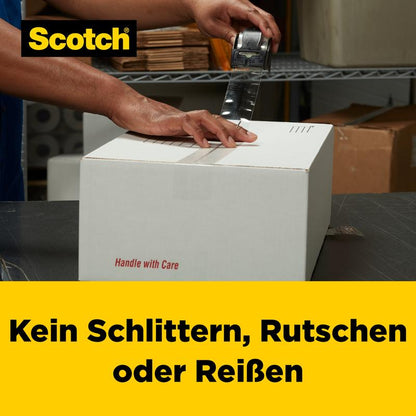 En person lukker en kartong med påskriften "Handle with Care" med Scotch® Box Lock™ emballasjetape (48 mm x 20,3 m) fra 3M Deutschland GmbH; bildet viser Scotch-logoen og den tyske teksten: "Ingen glidning, glidning eller riving."