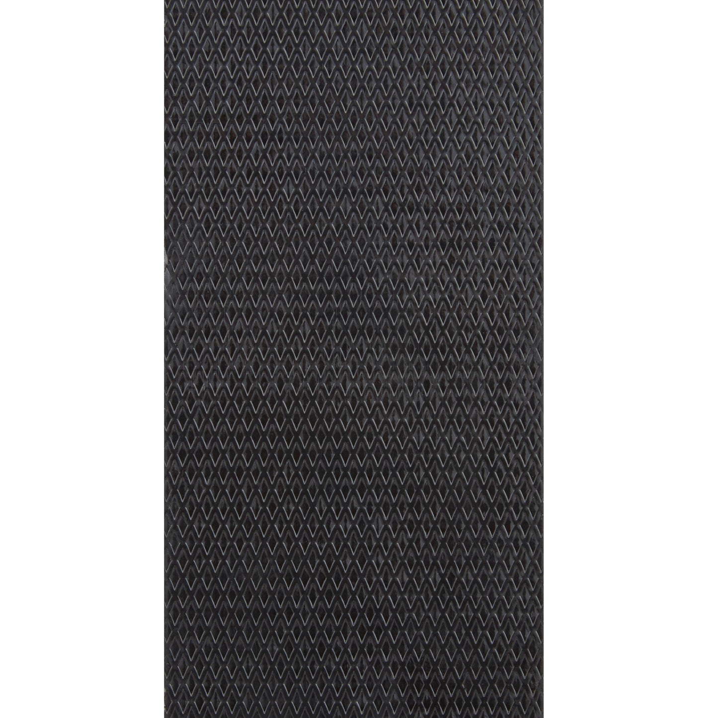 Eine Nahaufnahme der schwarzen, rautenförmigen Oberfläche des 3M Deutschland GmbH Scotch® Extremium™ Ultra Hochleistungs-Klebeband DT17 (10 m x 24 mm), das für extreme Anwendungen entwickelt wurde.